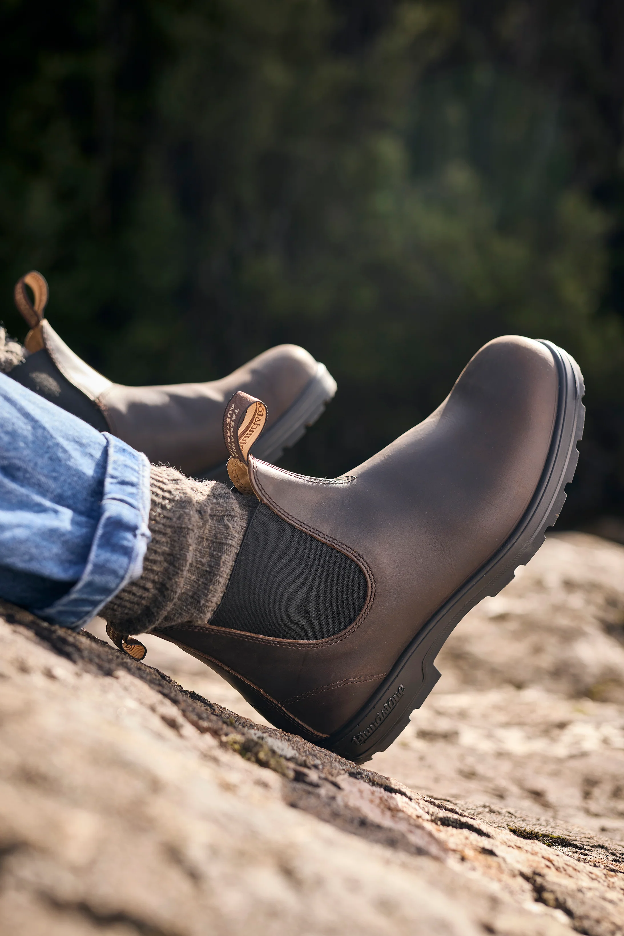 2340 Chelsea Boot - Brown - Image 2