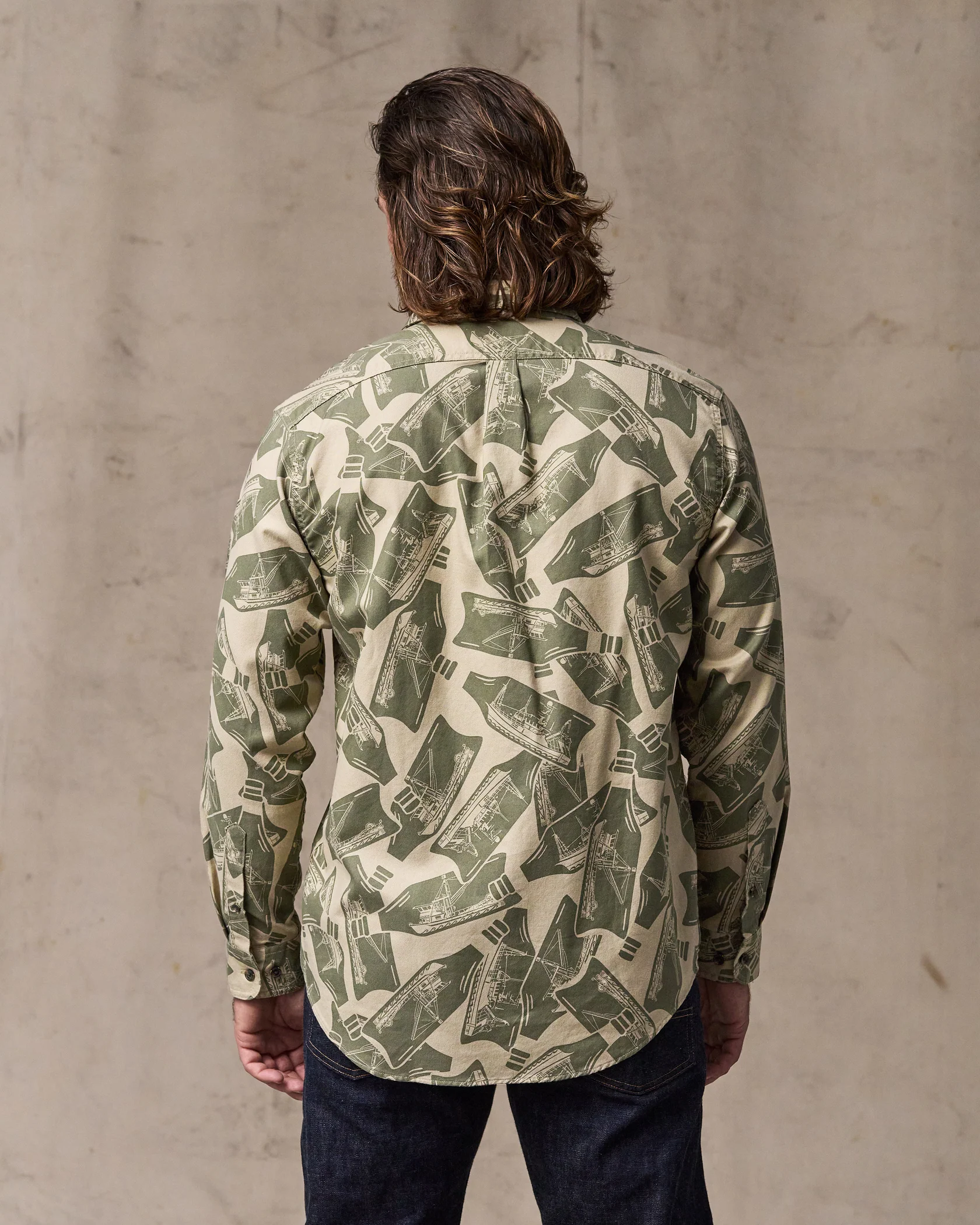 Lightweight Alaskan Guide Shirt - Khaki / Boat Print - Image 6